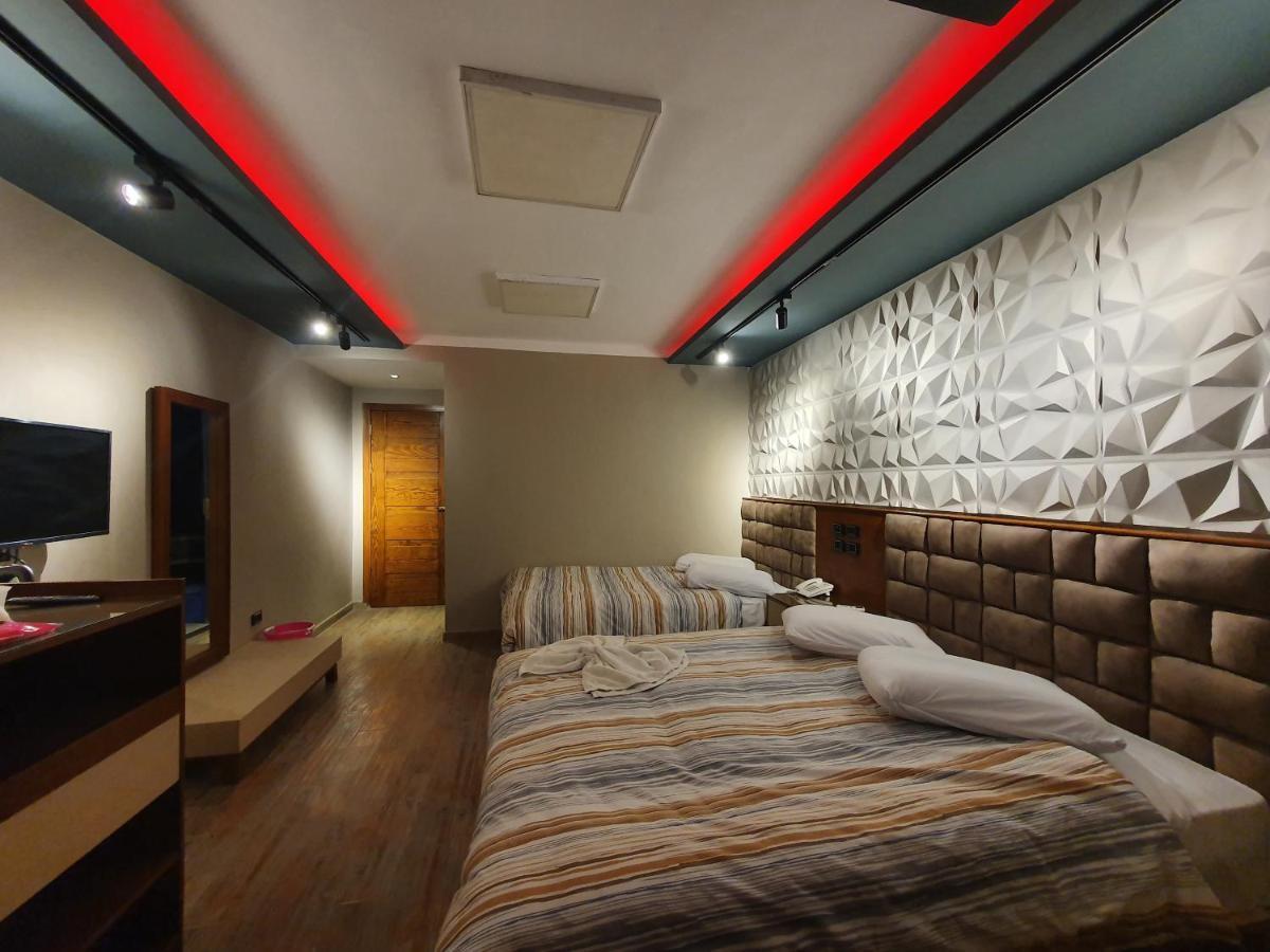 Oxford Hotel & Restaurant Кайро Екстериор снимка